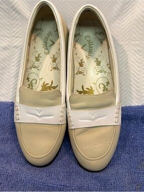 Callaway Women’s Golf Loafers Tan With White Trim Size 8 Excellent Condition